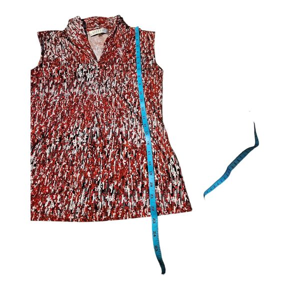 Kasper Small Sleeveless V-Neck Shirt - Picture 6 of 6